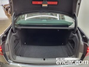 Audi A4 45 TFSI 4WD Premium 2023 года из Южной Кореи