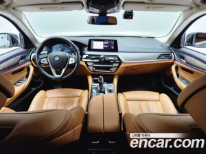 BMW 5-Series 530e Luxury 2020 года из Южной Кореи