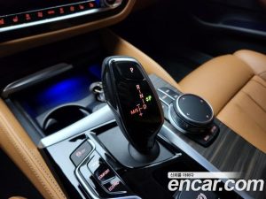 BMW 5-Series 530e Luxury 2020 года из Южной Кореи