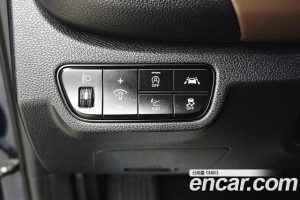 Kia Seltos Дизель 1.6 4WD 2020 года из Южной Кореи