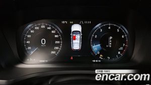 Volvo V60 T5 PRO AWD 2020 года из Южной Кореи