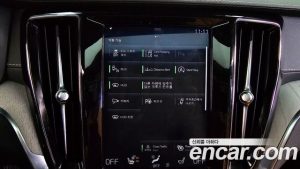 Volvo V60 T5 PRO AWD 2020 года из Южной Кореи