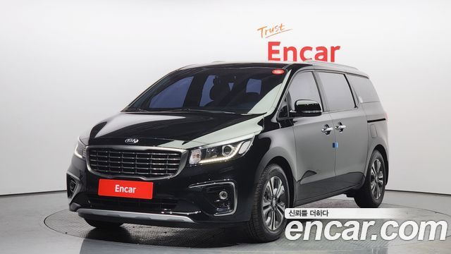 Kia Carnival 9-Seater Luxury 2020 года из Кореи