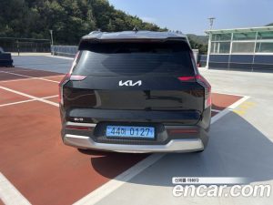 Kia EV9 Air 4WD 2024 года из Южной Кореи