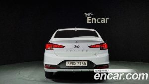 Hyundai AVANTE 1.6 2020 года из Южной Кореи