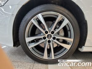 Audi A6 45 TDI 4WD Premium 2021 года из Южной Кореи