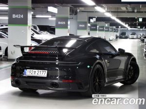 Porsche 911 CARRERA 4 GTS 2023 года из Южной Кореи