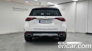 Mercedes-Benz GLE-Class GLE300d 4MATIC 2023 года из Южной Кореи