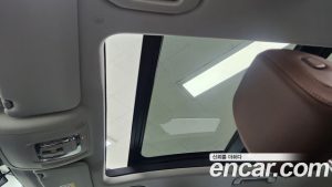 Mercedes-Benz GLE-Class GLE300d 4MATIC 2023 года из Южной Кореи