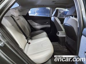 Hyundai AVANTE 1.6 2021 года из Южной Кореи