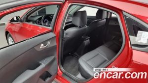 Kia K3 Standard 2021 года из Южной Кореи