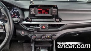 Kia K3 Standard 2021 года из Южной Кореи