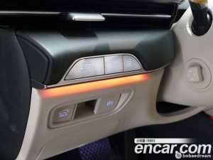 Genesis GV80 2.5T Бензин 4WD 2024 года из Южной Кореи