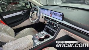 Genesis GV80 2.5T Бензин 4WD 2024 года из Южной Кореи