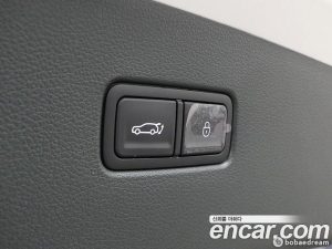 Genesis GV80 2.5T Бензин 4WD 2024 года из Южной Кореи