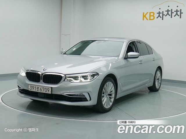 BMW 5-Series 520d Luxury Plus 2020 года из Кореи