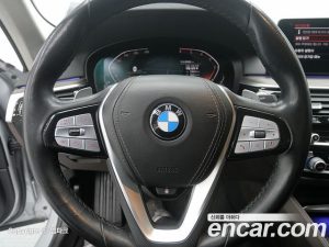 BMW 5-Series 520d Luxury Plus 2020 года из Южной Кореи