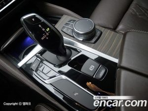 BMW 5-Series 520d Luxury Plus 2020 года из Южной Кореи