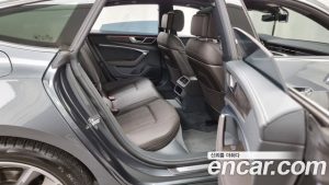 Audi A7 50 TDI 4WD Premium 2021 года из Южной Кореи