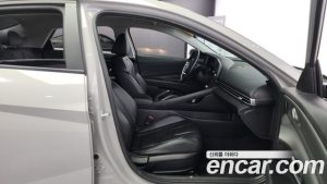 Hyundai AVANTE 1.6 2021 года из Южной Кореи
