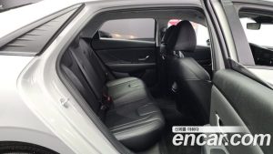 Hyundai AVANTE 1.6 2021 года из Южной Кореи