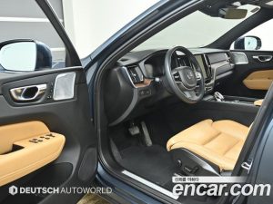 Volvo XC60 B6 Inscription 2021 года из Южной Кореи
