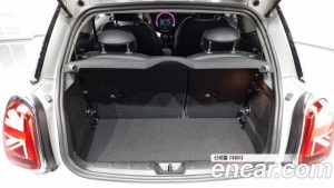 Mini Cooper DEFAULT 2021 года из Южной Кореи