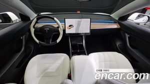 Tesla Model 3 Standard RANGE Plus 2020 года из Южной Кореи