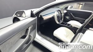 Tesla Model 3 Standard RANGE Plus 2020 года из Южной Кореи