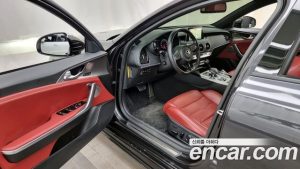 Kia Stinger 3.3 Turbo AWD 2020 года из Южной Кореи