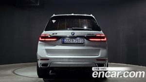 BMW X7 xDrive 40i Design Pure Excellence 6인승 2024 года из Южной Кореи