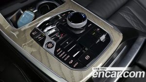 BMW X7 xDrive 40i Design Pure Excellence 6인승 2024 года из Южной Кореи