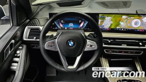 BMW X7 xDrive 40i Design Pure Excellence 6인승 2024 года из Южной Кореи