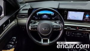 Kia K5 2.0 2021 года из Южной Кореи