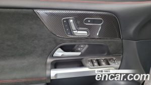 Mercedes-Benz GLB-Class AMG GLB35 4MATIC 2023 года из Южной Кореи