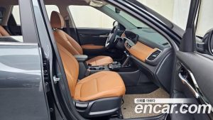 Kia Seltos Бензин 1.6 Turbo 2WD 2023 года из Южной Кореи