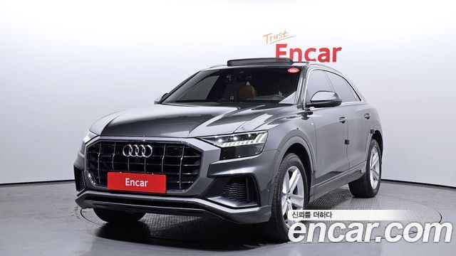 Audi Q8 45 TDI 4WD Premium 2021 года из Кореи