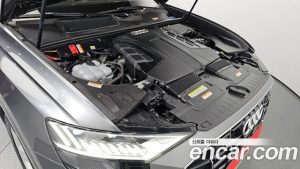 Audi Q8 45 TDI 4WD Premium 2021 года из Южной Кореи