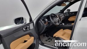 Volvo XC60 B6 Inscription 2021 года из Южной Кореи