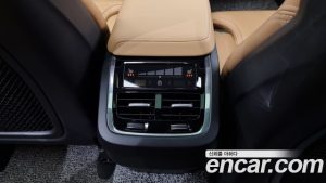 Volvo XC60 B6 Inscription 2021 года из Южной Кореи