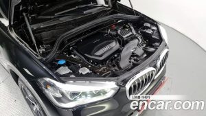 BMW X1 xDrive 20d xLine 2019 года из Южной Кореи