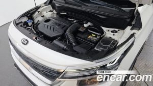 Kia Seltos Дизель 1.6 2WD 2020 года из Южной Кореи