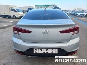 Hyundai AVANTE 1.6 2020 года из Южной Кореи
