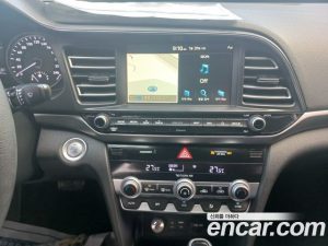 Hyundai AVANTE 1.6 2020 года из Южной Кореи