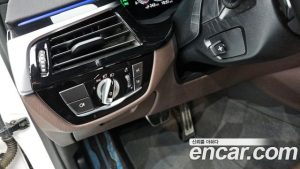 BMW 5-Series 530e M Sport 2021 года из Южной Кореи