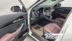 Kia Seltos Бензин 1.6 Turbo 4WD 2020 года из Южной Кореи