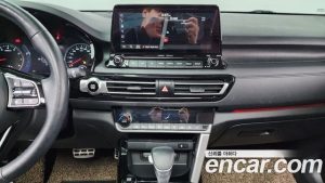 Kia Seltos Бензин 1.6 Turbo 4WD 2020 года из Южной Кореи