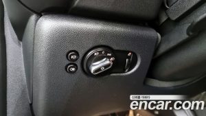 Mini Cooper 5Door DEFAULT 2021 года из Южной Кореи