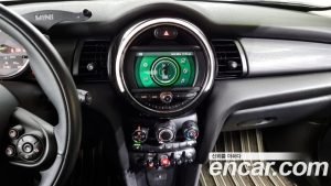 Mini Cooper 5Door DEFAULT 2021 года из Южной Кореи