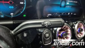Mercedes-Benz EQA EQA250 2023 года из Южной Кореи